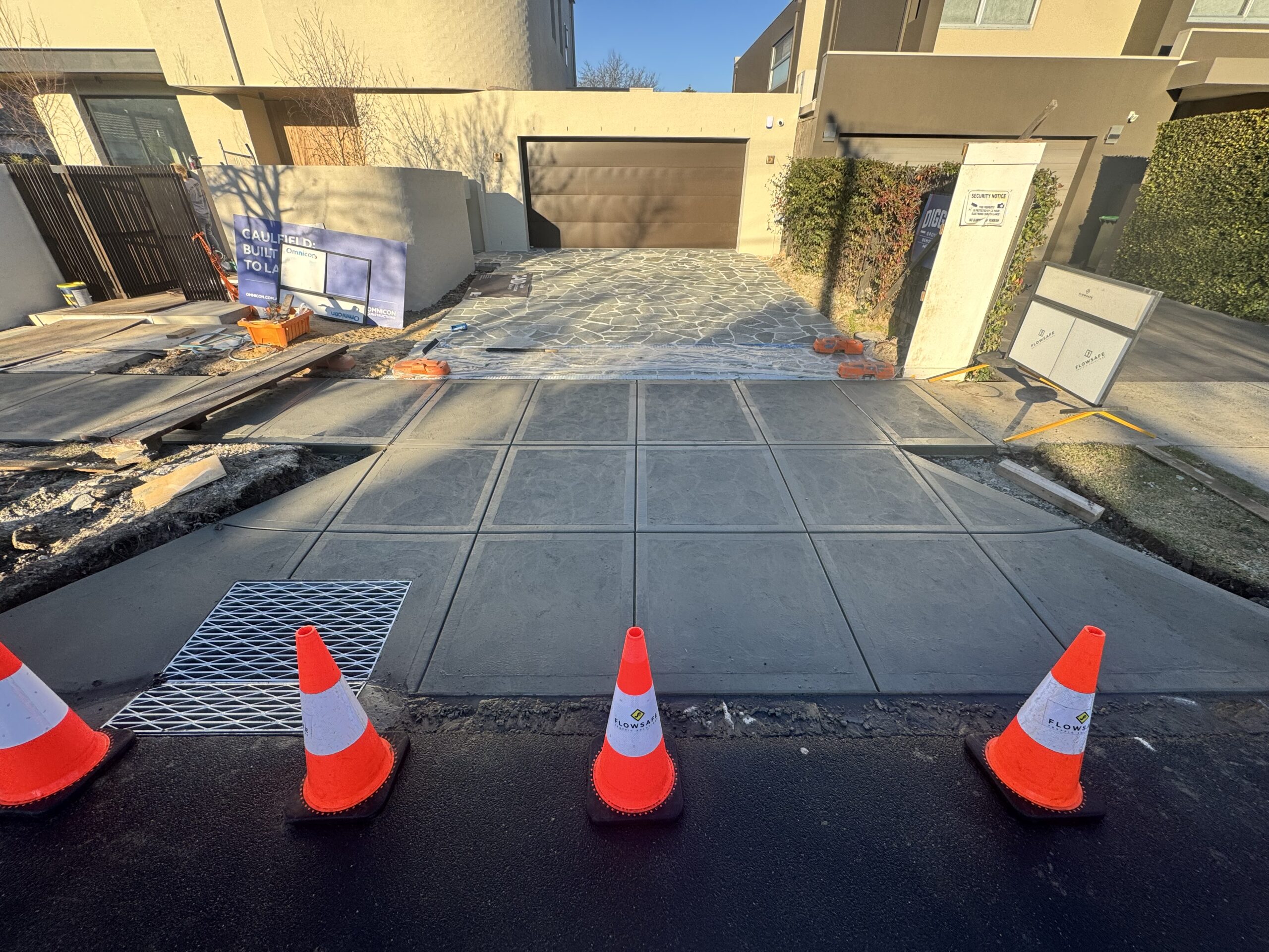 18 Testar Grove, Caulfield North