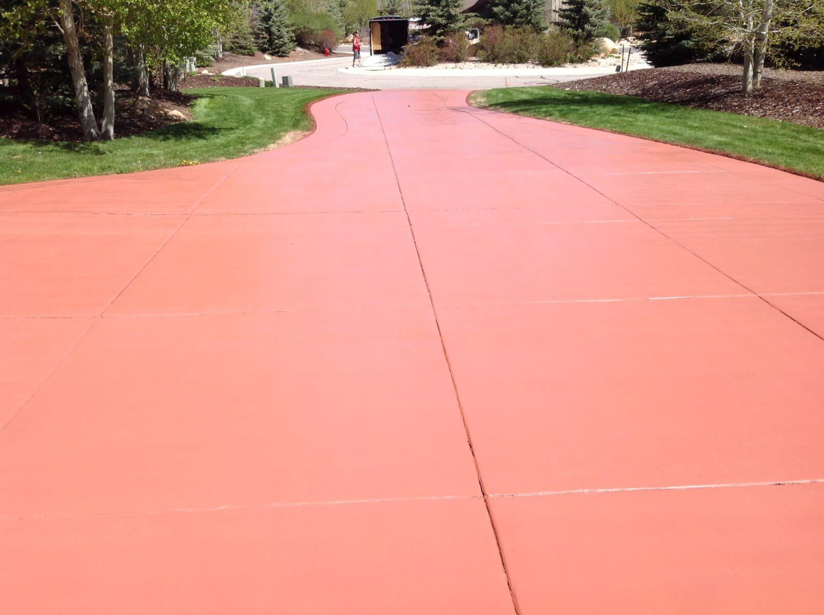 WHY CHOOSE COLOURED CONCRETE FOR YOUR PLACE?
